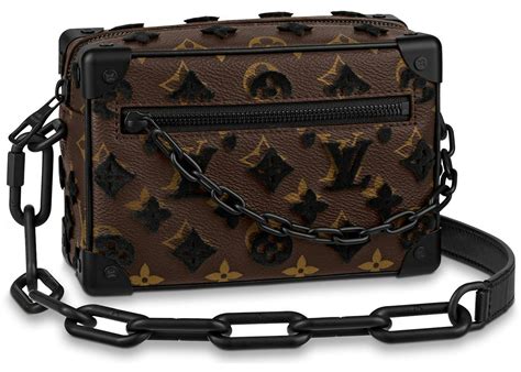 LOUIS VUITTON Monogram Tuffetage Soft Trunk .